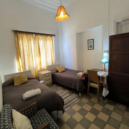 Trianon Vandrarhem Paphos