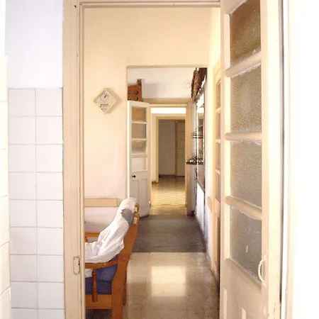 Vandrarhem Trianon *