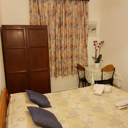 Trianon - Old Town *