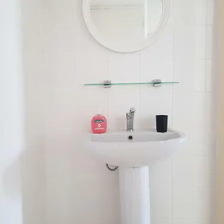 Trianon - Old Town Hostel Paphos