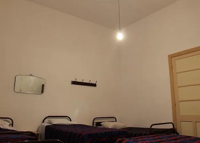 Hostel Trianon - Old Town *