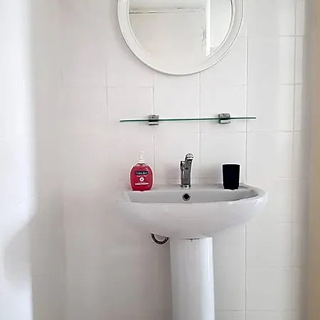 Trianon - Old Town Hostel Paphos
