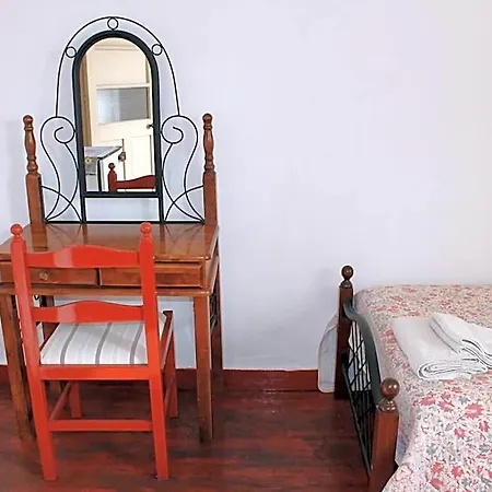 Trianon - Old Town Hostel Paphos