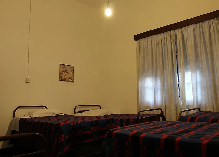 Hostel Trianon - Old Town *