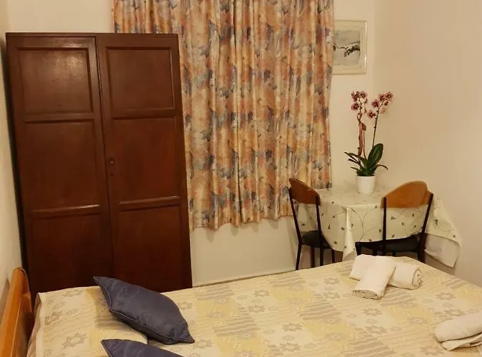 Trianon - Old Town *