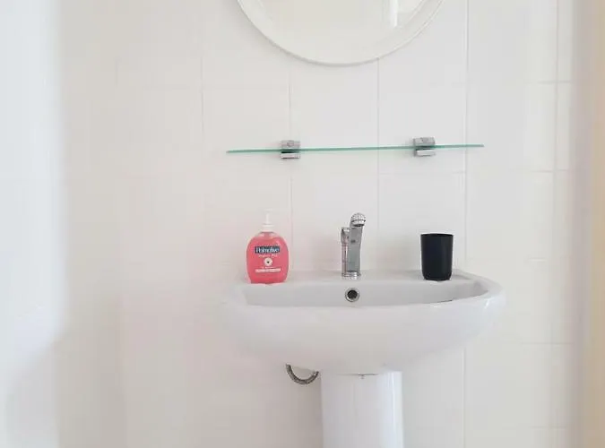 Trianon - Old Town Hostel Paphos