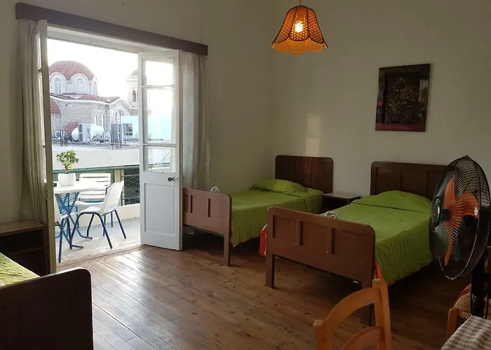 Hostel Trianon - Old Town