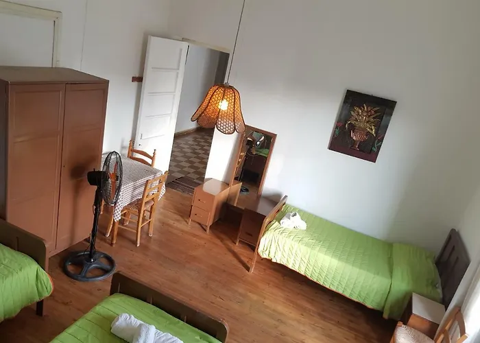 Trianon - Old Town Hostel