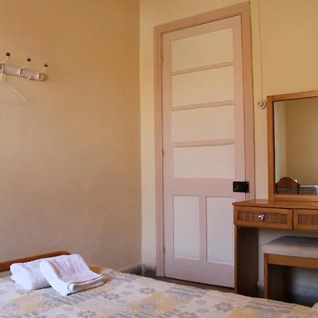 Trianon Hostel